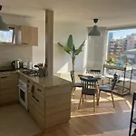 Duplex Clover Suites In Providencia